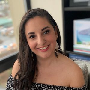 Meet your Posher, Leanna